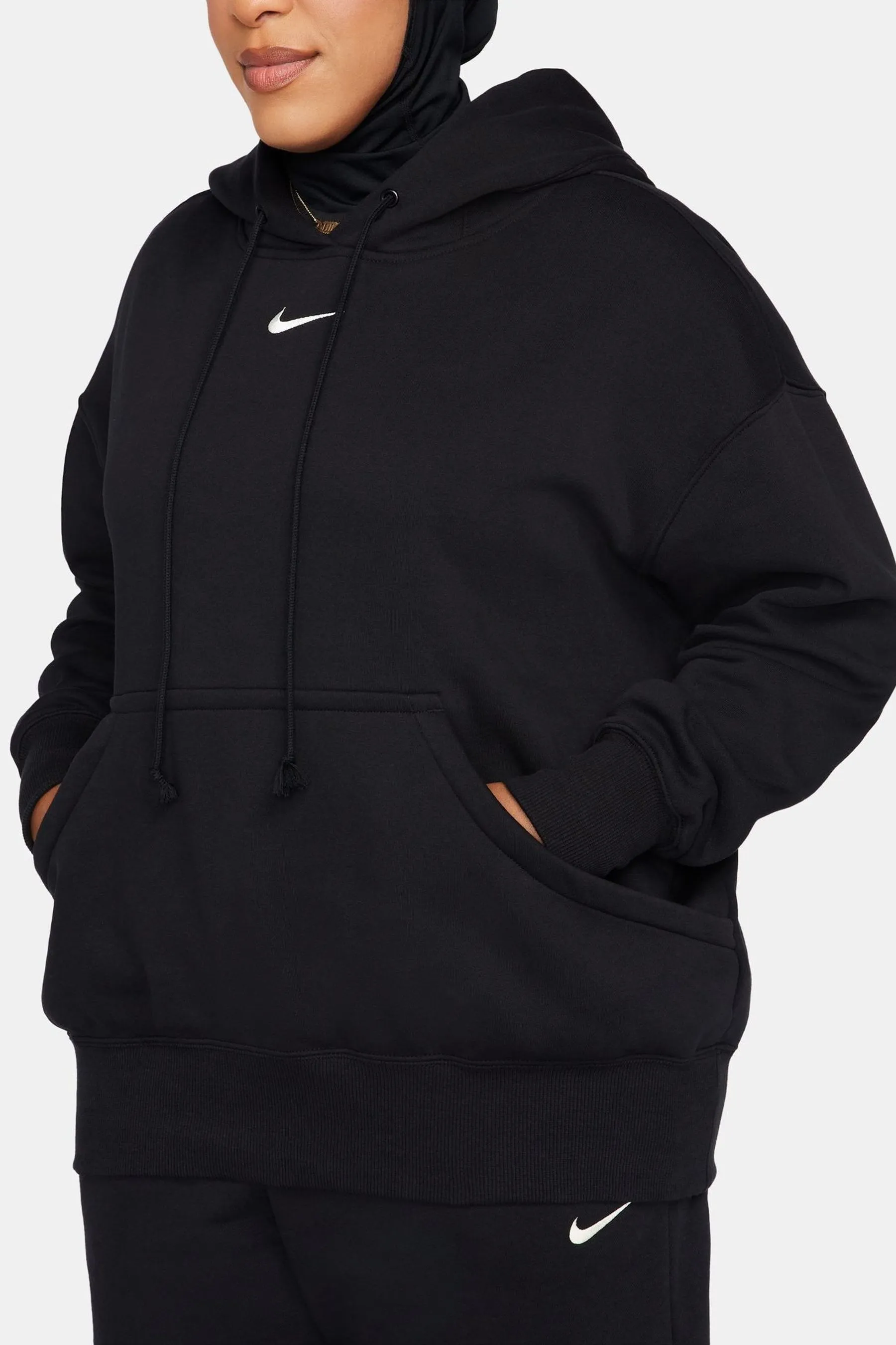 Nike - Phoenix - Felpa oversize in pile con cappuccio e logo piccolo